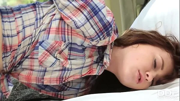 Sacana sobrinho tarado metendo na tia tesuda e da bunda grande